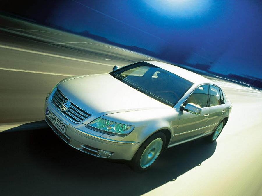  Volkswagen Phaeton W12 2002 года  (фото 6 из 8)